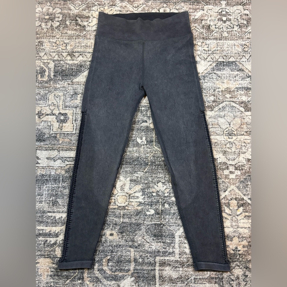 Arie Offline Women’s Gray High Rise 7/8 Legging w/ Braid Detail Size Medium